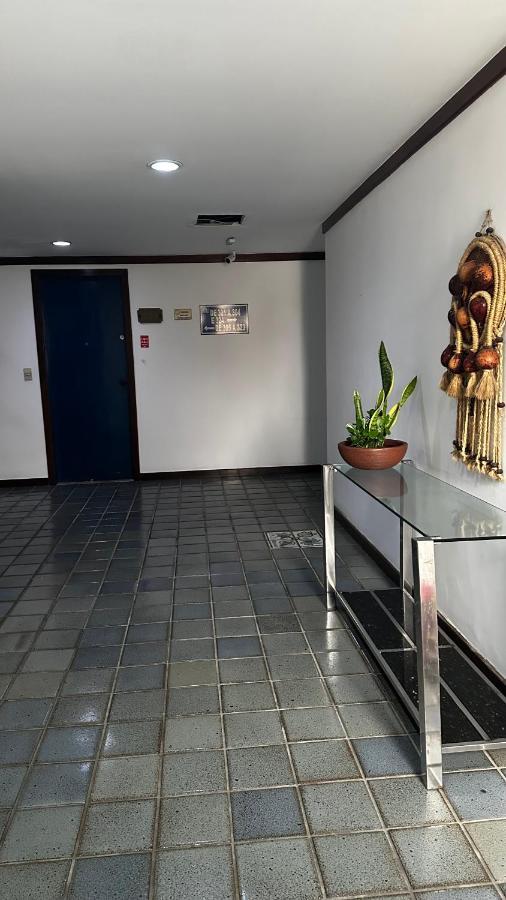 Apartamento Inteiro Frente Ao Mar De Ondina Σαλβαντόρ Εξωτερικό φωτογραφία